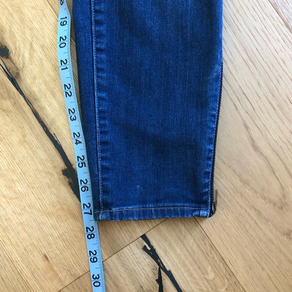 Madewell Ankle Zip Skinny Jean - Picture 8 of 8